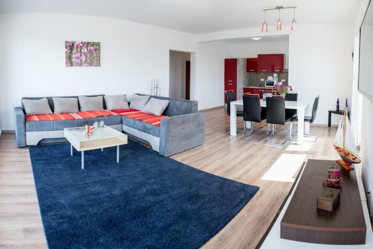 De Luxe Apartment Mediteran 2**** 扎通 外观 照片