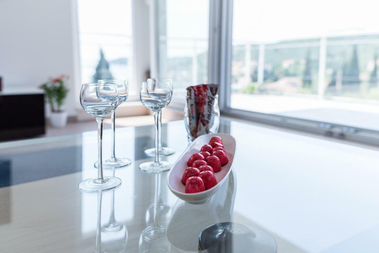 De Luxe Apartment Mediteran 2**** 扎通 外观 照片